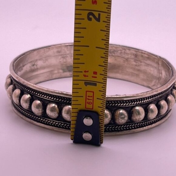 Vintage Silver Toned Bangle Bracelet with Beaded Detail Pearl Rope Design - Picture 4 of 6